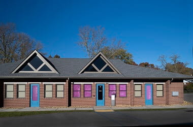 UPMC Specialty Care Murrysville Entrance View